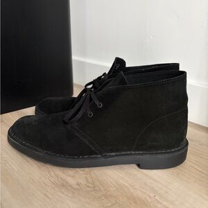 Clarks Men's Black Suede Chukka Boots